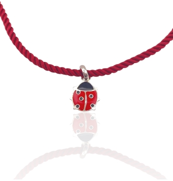 COLLAR NIÑA PLATA DE LEY 925 MARIQUITA 18X11 MILÍMETROS ROJO Y NEGRO HILO ROJO 3 MILÍMETROS DE GROSOR 36 CENTÍMETROS DE LARGO C