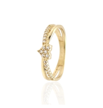 ANILLO MUJER ORO AMARILLO 18 KILATES BARRAS CRUZADAS LISO Y CIRCONITAS BLANCAS CON MOTIVO CORAZÓN EN EL CENTRO CIRCONITAS BLANCA