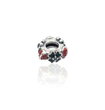 CHARM SEPARADOR PLATA DE LEY 925 TREBOL ESMALTE VERDE Y MARIQUITA ESMALTE ROJO