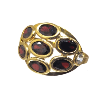 ANILLO PIEDRAS ROJAS ANCHO DE ORO